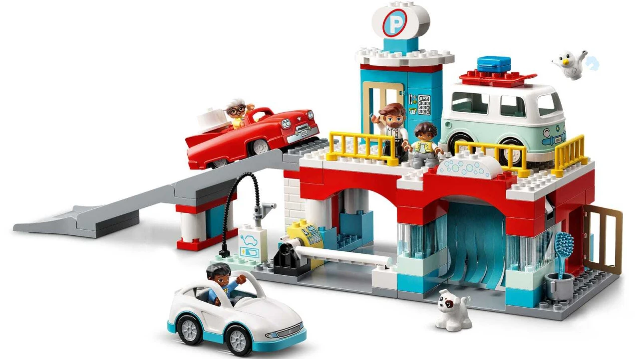 Lego Parking Garage and Car Wash